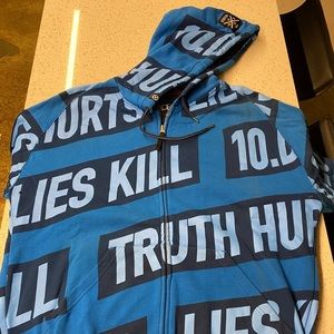 Classic Piece!  10 Deep NYC mint condition truth hurts, lies kill hoody